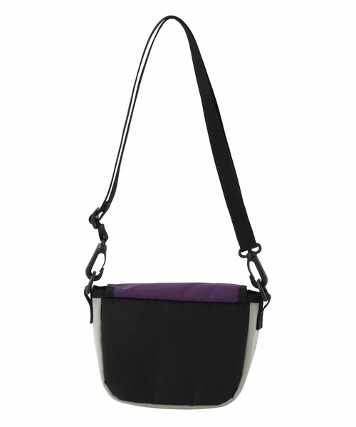 X-girl(エックスガール)の「FLAP POCKET MINI SHOULDER BAG(ショルダーバッグ・レディース・ブラック/マルチ・ONE SIZE)」の8枚目の写真