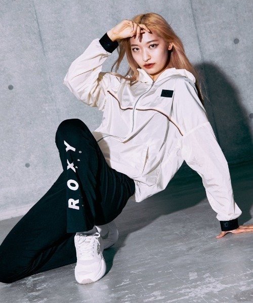 ROXY(ロキシー)の「SHUFFLE BEAT FLARE L/ロキシーフレアパンツ(その他パンツ・レディース・ブラック/ブラック系その他・SMALL/MEDIUM/LARGE)」の12枚目の写真