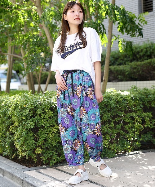 チチカカ（チチカカ）の「ハイストレッチタイ風パンツ（その他