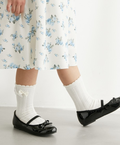 ROPE' PICNIC(ロペピクニック)の「【KIDS】入卒リボン付きショートソックス(ソックス/靴下・キッズ・ホワイト/ブラック・L/M)」の1枚目の写真
