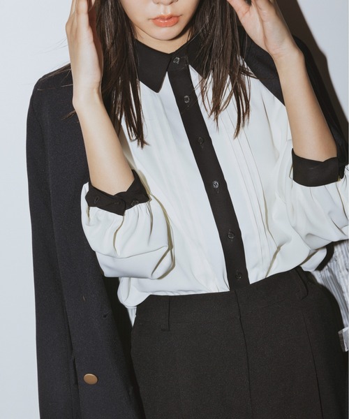 N.（N. Natural Beauty Basic）（エヌエヌナチュラルビューティーベーシック）の「◆ピンタックとろみシャツブラウス（シャツ/ブラウス・レディース・ベージュ/ピンク/オフホワイト・MEDIUM）」の2枚目の写真