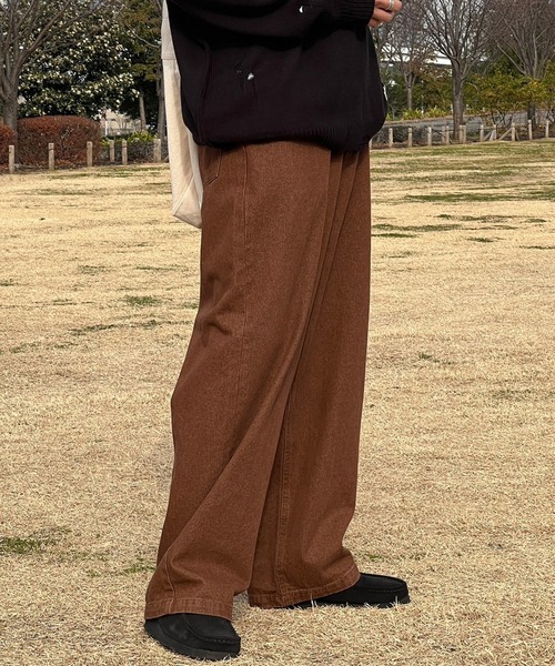 kutir（クティール）の「ワイドバルーンカラーデニム（デニムパンツ・メンズ・ブラウン/グリーン・SMALL/MEDIUM/LARGE）」の3枚目の写真