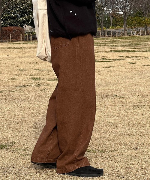 kutir（クティール）の「ワイドバルーンカラーデニム（デニムパンツ・メンズ・ブラウン/グリーン・SMALL/MEDIUM/LARGE）」の4枚目の写真
