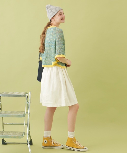 MERLOT（メルロー）の「クロシェ編みニットポンチョ（その他トップス・レディース・イエロー/ライトグリーン/ピンク・FREE）」の7枚目の写真