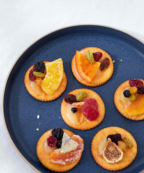 URBAN RESEARCH DOORS(アーバンリサーチドアーズ)の「DOORS LIVING PRODUCTS comfy プレート19cm(食器・レディース・アイボリー/ネイビー・-)」の3枚目の写真