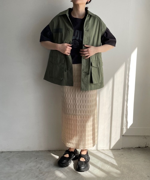 LOWRYS FARM（ローリーズファーム）の「シアーラメタイトスカート　193766（スカート・レディース・ブラック/ブルー/アイボリー・FREE）」の11枚目の写真