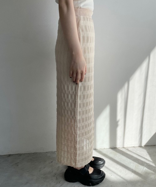 LOWRYS FARM（ローリーズファーム）の「シアーラメタイトスカート　193766（スカート・レディース・ブラック/ブルー/アイボリー・FREE）」の9枚目の写真