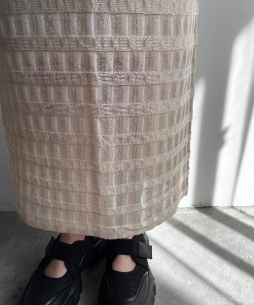 LOWRYS FARM（ローリーズファーム）の「シアーラメタイトスカート　193766（スカート・レディース・ブラック/ブルー/アイボリー・FREE）」の10枚目の写真