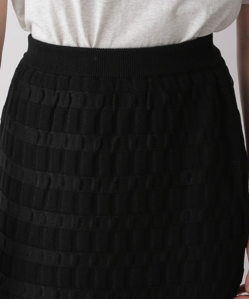 LOWRYS FARM（ローリーズファーム）の「シアーラメタイトスカート　193766（スカート・レディース・ブラック/ブルー/アイボリー・FREE）」の18枚目の写真