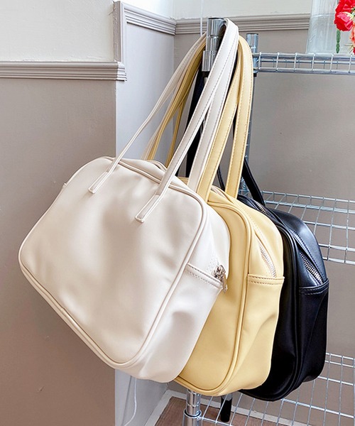 【美品・人気】TOD'S エンボスロゴ レザー トートバッグ 大容量 A4 florist（フローリスト）の「【A4対応/軽量】エンボスロゴのスクエア