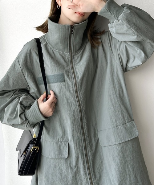 Java（ジャバ）の「《Javaジャバコラボ》大人のこなれ感 2way スタンドカラー リバーシブルロングコート（モッズコート・レディース・アイボリー/ブラック/グレイッシュブルー・X-LARGE/SMALL/MEDIUM/LARGE）」の6枚目の写真