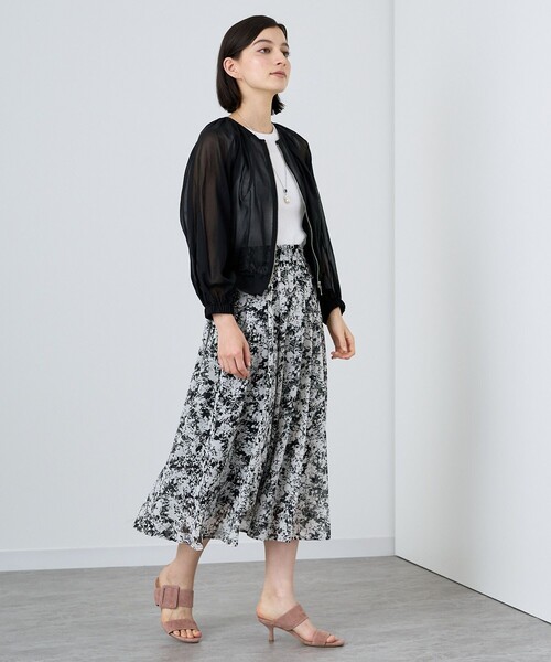 ANAYI（アナイ）の「シャドーフラワープリントタックスカート