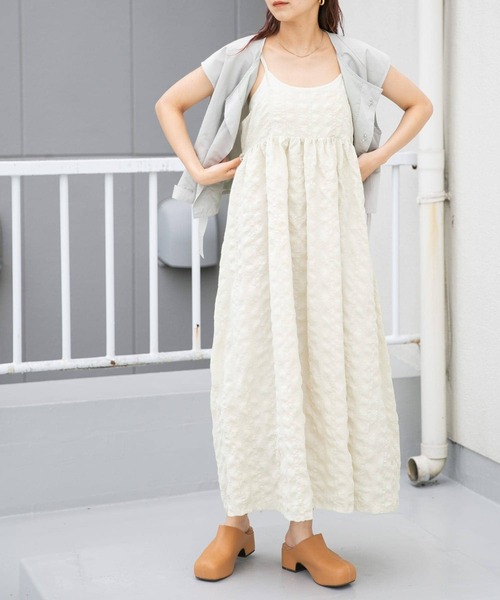 KBF（ケイビーエフ）の「スパゲッティストラップキャミワンピース（ワンピース・レディース・ベージュ系その他/グリーン系その他/ブラック・ONE）」の2枚目の写真