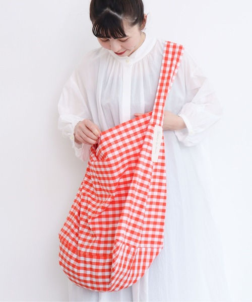 l'atelier du savon(アトリエドサボン)の「C/2way でかバッグ(ショルダーバッグ・レディース・ピンク/オレンジ/ブルー/ブラック・FREE)」の1枚目の写真