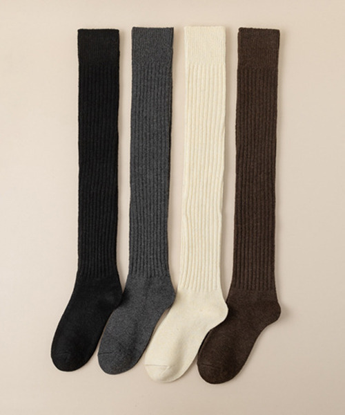 c.u.l（シーユーエル）の「シンプル無地 あったか ニーハイソックス cula694（ソックス/靴下・レディース・グレー/ブラウン/ブラック/アイボリー・FREE）」の17枚目の写真