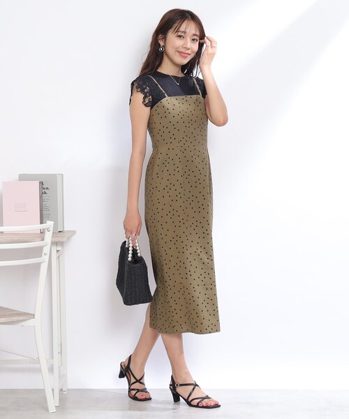 couture brooch（クチュールブローチ）の「◆【S-LL/インナーチェンジで秋まで使える。】サッカードットキャミワンピース（ワンピース・レディース・ブラック系/カーキ系・36/38/40/42）」の15枚目の写真