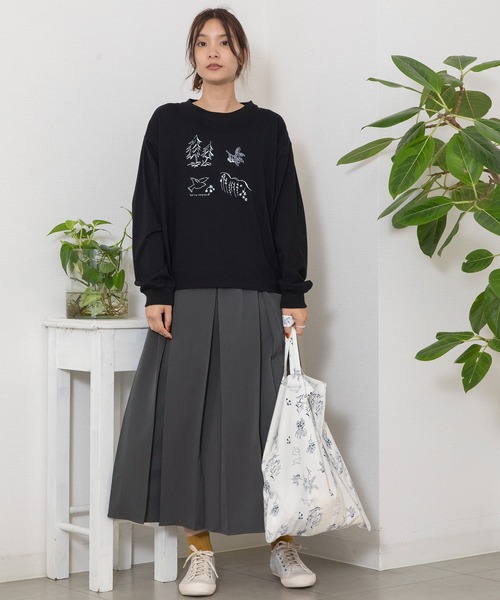 POU DOU DOU（プードゥドゥ）の「berry very birdプリントロンTee（Tシャツ/カットソー・レディース・ブラック/オフホワイト・3）」の5枚目の写真