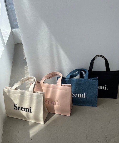 Seemi. byNICECLAUP（ シーミーバイナイスクラップ）の「Seemi.刺繍トートバッグ/ビッグA4サイズ（トートバッグ・レディース・ブラック/アイボリー/ホワイト系/ブルー/ピンク・FREE）」の7枚目の写真