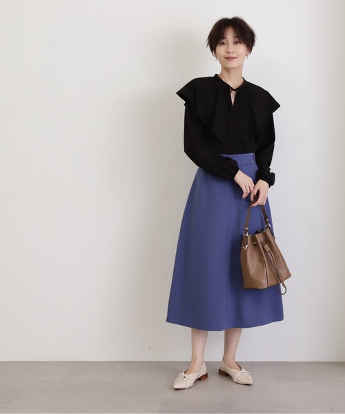 N.（N. Natural Beauty Basic）（エヌエヌナチュラルビューティーベーシック）の「◆巾着２ＷＡＹショルダーバッグ（ビジネスバッグ・レディース・グレイッシュベージュ/オフホワイト/ブラック・ﾌﾘ-）」の4枚目の写真