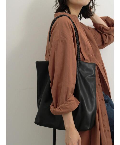 Samansa Mos2 blue（サマンサモスモスブルー）の「編みハンドル合皮トートバッグ（ハンドバッグ・レディース・ベージュ系その他/ブラック/シルバー・F）」の12枚目の写真