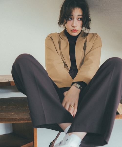 KOBE LETTUCE(コウベレタス)の「ピークドラペルテーラードジャケット(テーラードジャケット・レディース・キャメル/ブラック・M)」の6枚目の写真