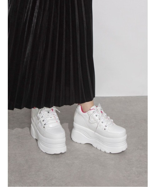 Mafmof(マフモフ)の「Mafmof(マフモフ)9cmソール厚底レースアップスニーカー(スニーカー・レディース・ブラック/ホワイト・M/S/L/LL)」の2枚目の写真