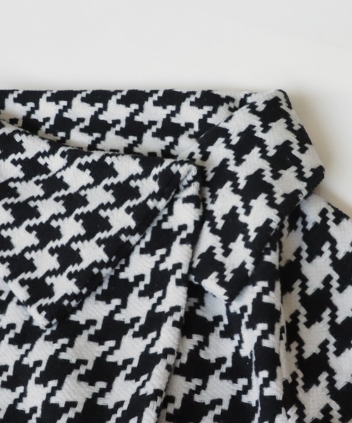 antiqua（アンティカ）の「千鳥柄デザインコート（ステンカラーコート・レディース・ブラック・FREE）」の15枚目の写真