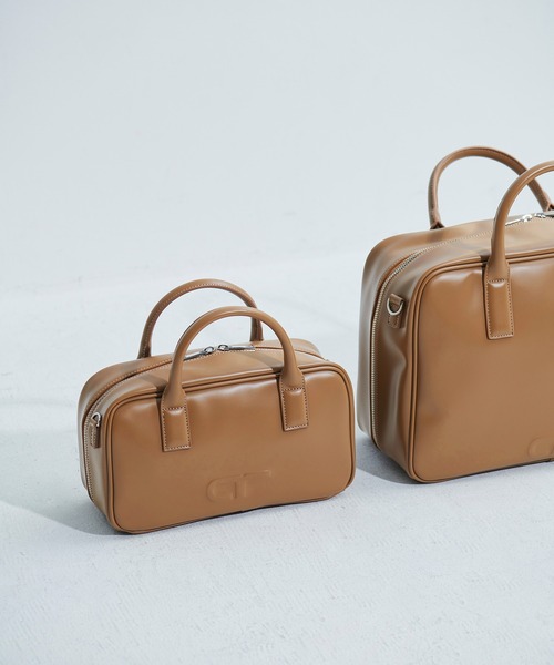 再入荷・サステナブル・一部WEB限定カラー】ロゴスクエアボストン