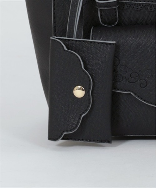 axes femme（アクシーズファム）の「パスケース付薔薇型押しバッグ（ショルダーバッグ・レディース・ピンク/キナリ/ブラック・FREE）」の19枚目の写真