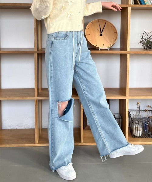 Rejoule(リジュール)の「ダメージストリングデニムパンツ(デニムパンツ・レディース・ホワイト/サックスブルー・S/M)」の8枚目の写真