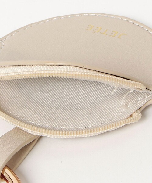 JETEE（ジュテ）の「【JETEE/ジュテ】チャームポーチ付スパンコール巾着バッグ（ショルダーバッグ・レディース・ホワイト/ピンク・FREE）」の6枚目の写真