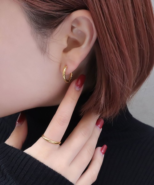 blackdia ocean(ブラックダイヤオーシャン)の「blackdia ocean バンピーフープピアス(ピアス(両耳用)・レディース・ゴールド/シルバー・FREE)」の11枚目の写真