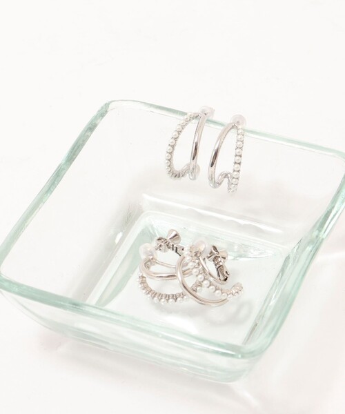 NOLLEY’S(ノーリーズ)の「プチ2ラインイヤリング(イヤリング・レディース・シルバー/ゴールド・FREE)」の4枚目の写真