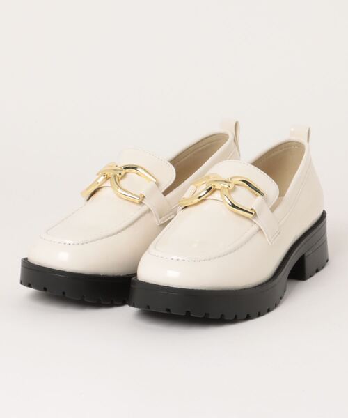 EDIT COLOGNE（エディットコロン）の「ビット付プラットフォームローファー（パンプス・レディース・ベージュ/オフホワイト/ブラック・MEDIUM/LARGE）」の2枚目の写真