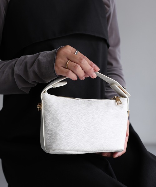 BURBERRY ホワイトレザー ミニショルダーバッグ セール】ソフトレザーターンロックミニバッグ（ショルダーバッグ