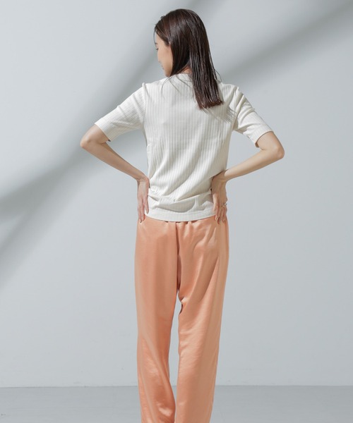 NANO universe（ナノユニバース）の「Anti Soaked(R) 汗染み防止 クルーネックリブTシャツ（Tシャツ/カットソー・レディース・アイボリー/ブラック/グレー系その他4/チャコール・M/S）」の20枚目の写真