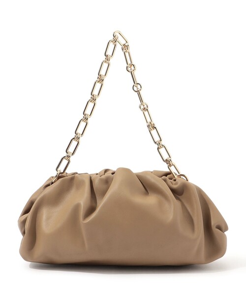 INNUE(イヌエ)の「INNUE CRUCTH BAG チェーン2‐WAYバッグ(クラッチバッグ・レディース・ベージュ・FREE)」の1枚目の写真