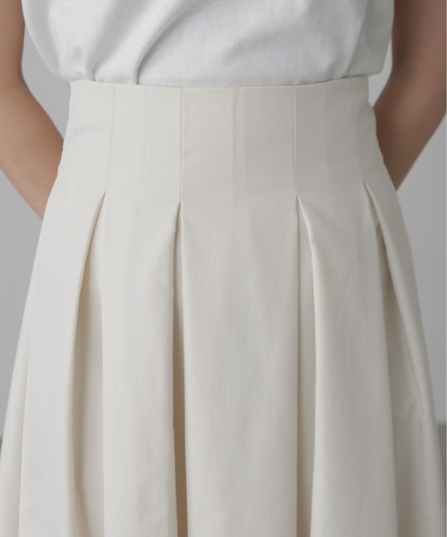 FREE'S MART（フリーズマート）の「◆[低身長サイズ/Sシリーズ]ベネシャンタックフレアスカート（スカート・レディース・グレー/ホワイト/カーキ・X-SMALL/SMALL/MEDIUM）」の4枚目の写真