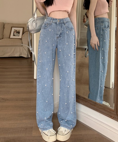 Twinkle;pm(トゥインクルピーエム)の「パール付きルーズデニムパンツ(デニムパンツ・レディース・ライトブルー・SMALL/MEDIUM/LARGE/X-LARGE)」の3枚目の写真