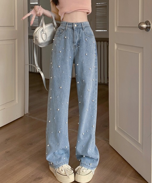 Twinkle;pm(トゥインクルピーエム)の「パール付きルーズデニムパンツ(デニムパンツ・レディース・ライトブルー・SMALL/MEDIUM/LARGE/X-LARGE)」の4枚目の写真