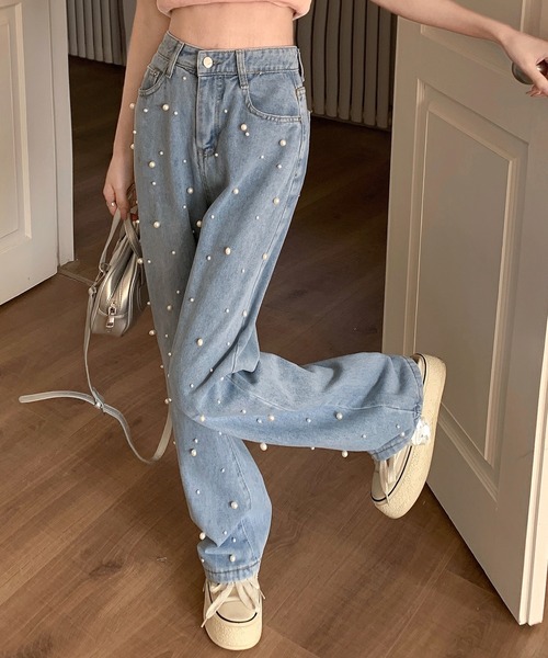 Twinkle;pm(トゥインクルピーエム)の「パール付きルーズデニムパンツ(デニムパンツ・レディース・ライトブルー・SMALL/MEDIUM/LARGE/X-LARGE)」の14枚目の写真