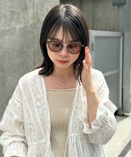 fredy emue（フレディエミュ）の「メタルセル軽量ボストンサングラス（サングラス・レディース・ブラウン系その他/チャコールグレー/オリーブ・FREE）」の8枚目の写真