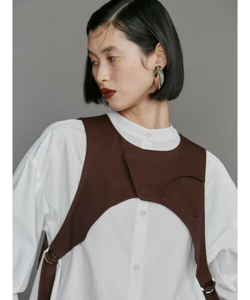 UN3D.（アンスリード）の「ARCH POCKET SHORT VEST / アーチポケット