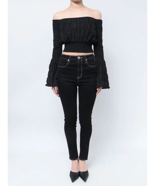 GYDA(ジェイダ)の「オフショルシャーリングスリーブブラウス(シャツ/ブラウス・レディース・オフホワイト/ブラック・FREE)」の4枚目の写真