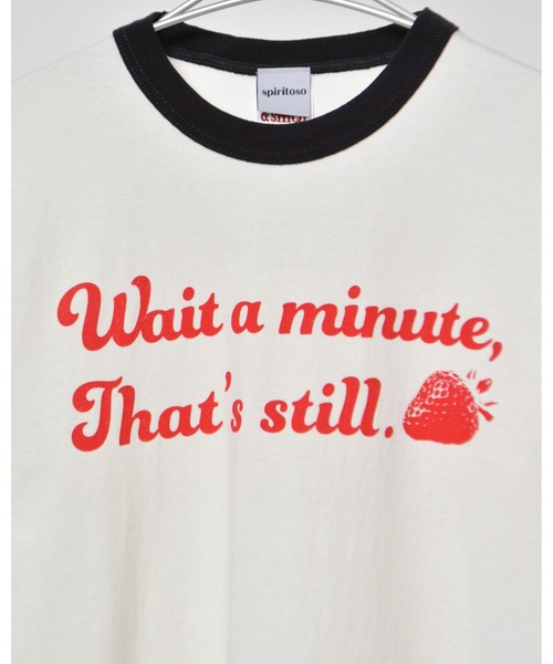 spiritoso(スピリトーゾ)の「【spiritoso】WAIT A MINUTEイチゴプリント リンガーTシャツ (CP)(Tシャツ/カットソー・レディース・ネイビー/ブラック/グリーン・FREE)」の5枚目の写真