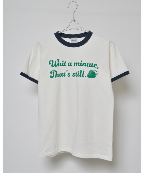 spiritoso(スピリトーゾ)の「【spiritoso】WAIT A MINUTEイチゴプリント リンガーTシャツ (CP)(Tシャツ/カットソー・レディース・ネイビー/ブラック/グリーン・FREE)」の6枚目の写真