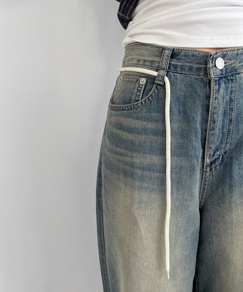 by muni:r(バイ ムニール)の「ストリングオーバーロングデニムパンツ(デニムパンツ・レディース・ブルー・SMALL/MEDIUM)」の15枚目の写真