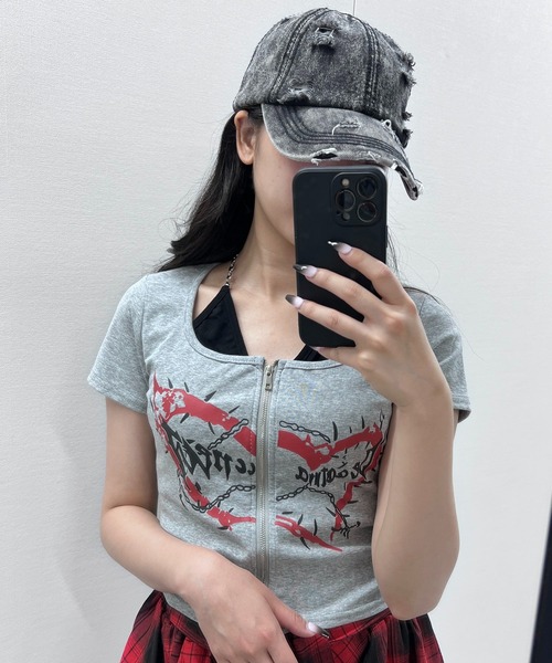 Figments(フィグメンツ)の「フロントZIPキャミセットトップス(Tシャツ/カットソー・レディース・グレー/ブラック・FREE)」の6枚目の写真