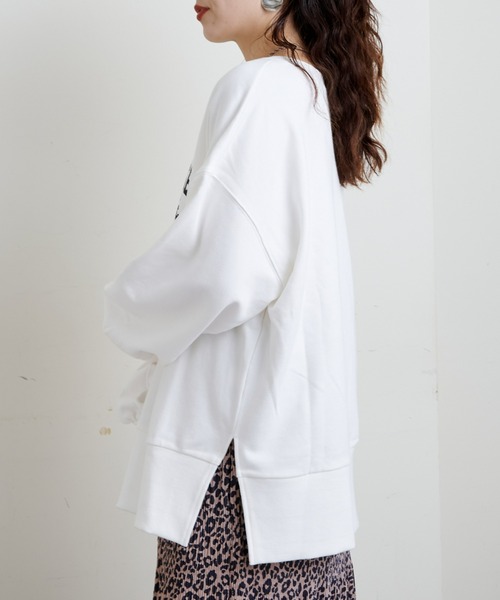 CIAOPANIC TYPY（チャオパニックティピー）の「サイドスリットカレッジスウェット（スウェット・レディース・チャコールグレー/グレー/オフホワイト/ブラウン/ホワイト/ダークグレー/ネイビー/ライトグレー/ピンク/オリーブ/バーガンディー・ONE SIZE）」の14枚目の写真