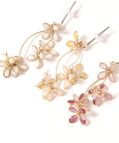 GLOBAL WORK（グローバルワーク）の「ジャラ小花ピアス/130965（ピアス（両耳用）・レディース・ホワイト/ゴールド/パープル・ONE SIZE）」の5枚目の写真